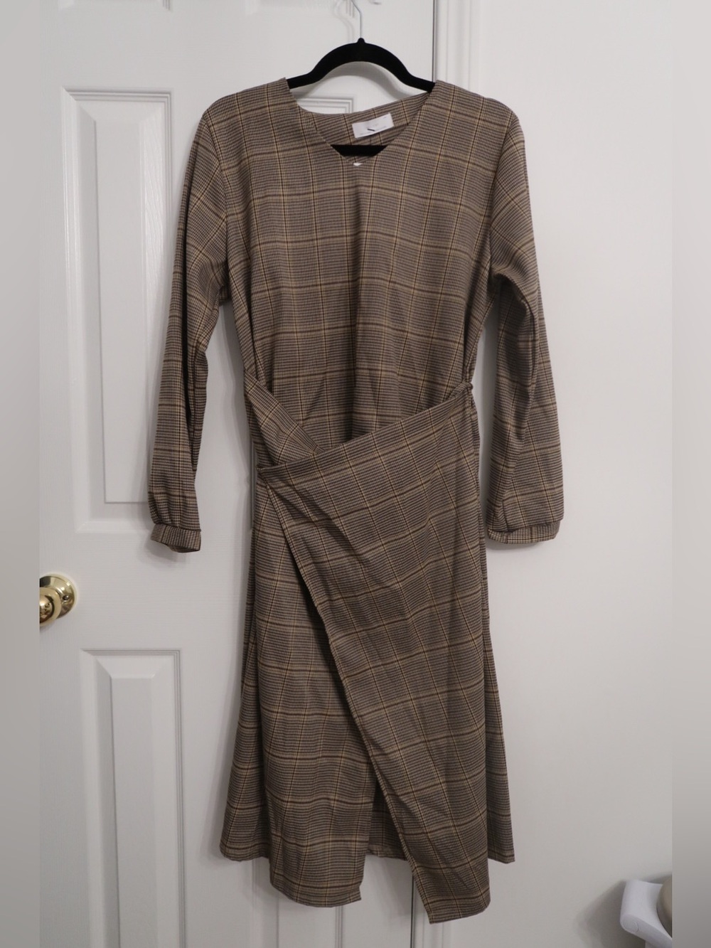 OAK + FORT Women M Plaid Long Sleeve Wrap-Front Midi Dress in Brown